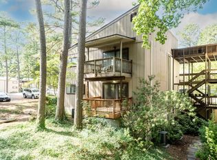 647 Pine Ridge Pl, Raleigh, NC 27609