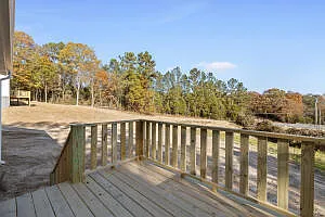 249 Luffman Rd — Photo 26
