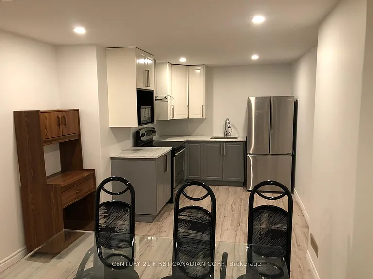 257 Hungerford St #LOWER — Photo 5
