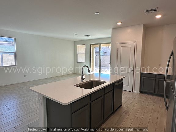 5th image of 1781 E Desert Breeze Pl