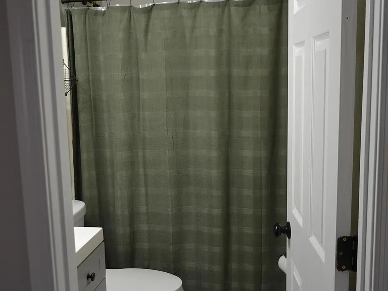 1441 W Montebello Ave — Photo 5