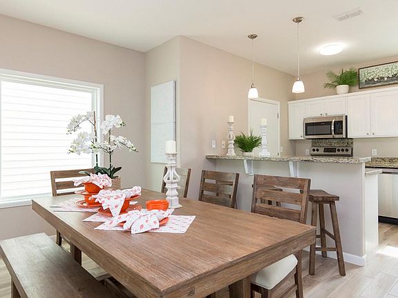5th image of 211 Las Joyas Blvd