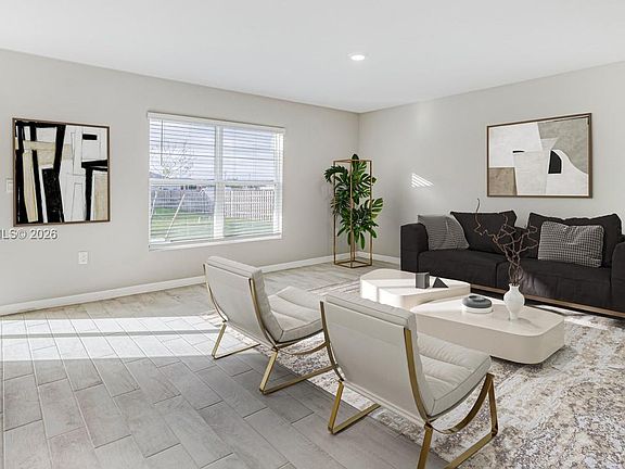 5th image of 6026 Pecan Cir