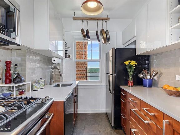 4th image of 180 Cabrini Blvd APT 87