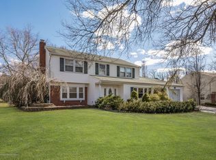 5 Lenape Rd, Marlboro, NJ 07746