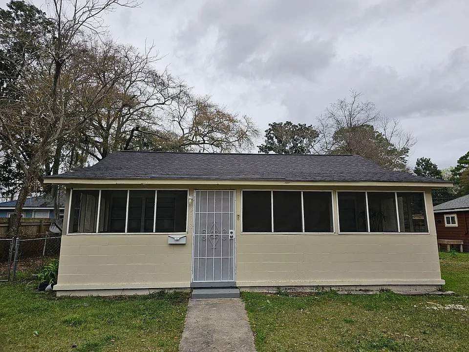 2318 Alabama Ave