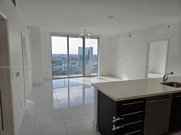 2nd image of 90 SW 3rd St APT 3006