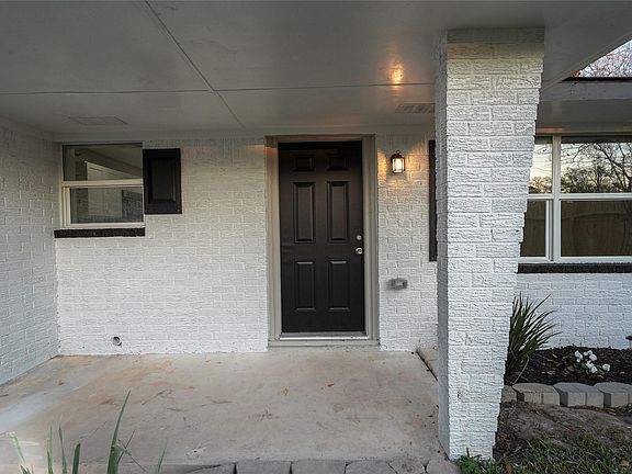 4th image of 10402 Wicklowe St