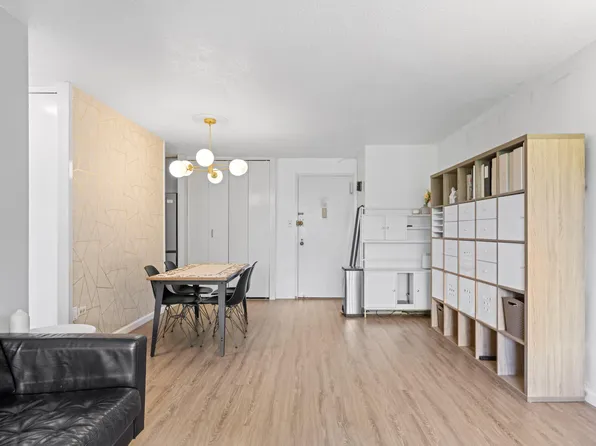 333 Pearl Street image 6 of 15