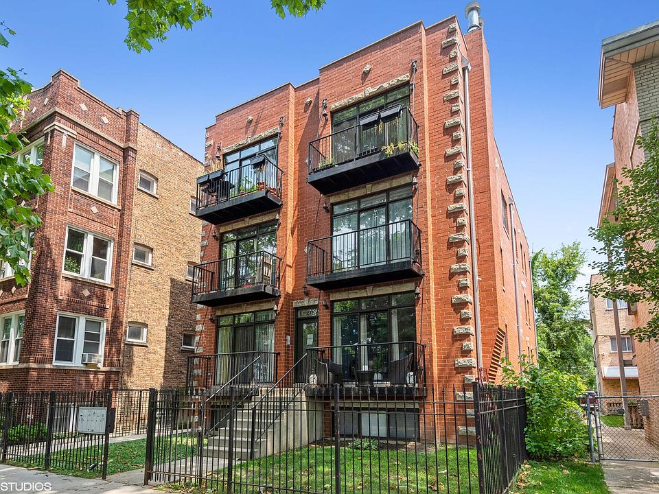 1st image of 7247 N Claremont Ave #3