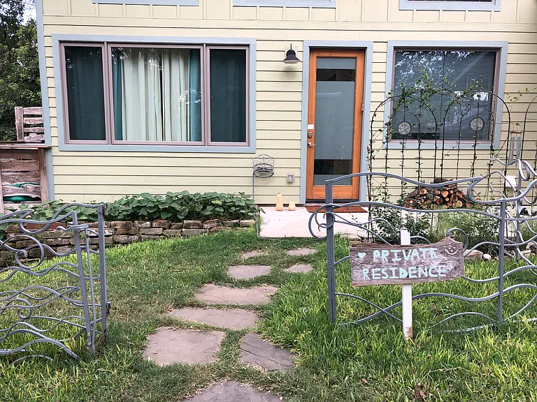 3203 Loyola Ln — Photo 12