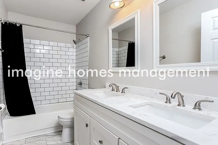 408 Willow Wood Ct — Photo 12