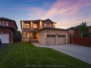 6 Veerland Dr, Toronto, ON M6L1R9