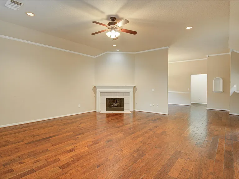 18422 Auburn Woods Dr — Photo 13