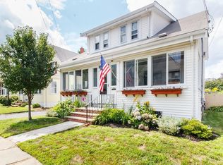 37 Sargent St, Winthrop, MA 02152