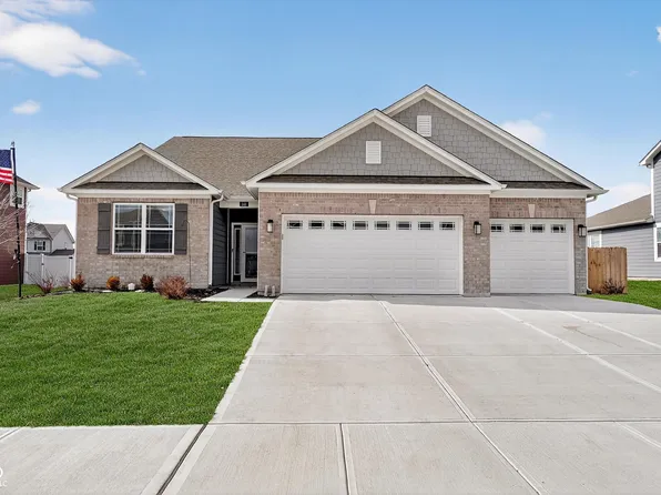 246 Lucky Hat Ln, Danville, IN 46122