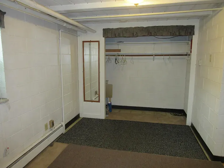 5 Woolf Ave #8 — Photo 4