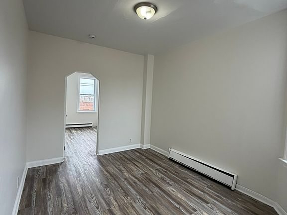 2nd image of 261 Walker St #F5df9b9db