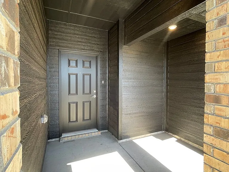 1301 Bajada St — Photo 2