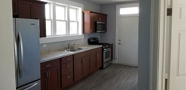 2nd image of 9211 S Bishop St #3