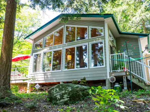 1114 Bruce Lake Dr, Muskoka Lakes, ON P0B 1G0