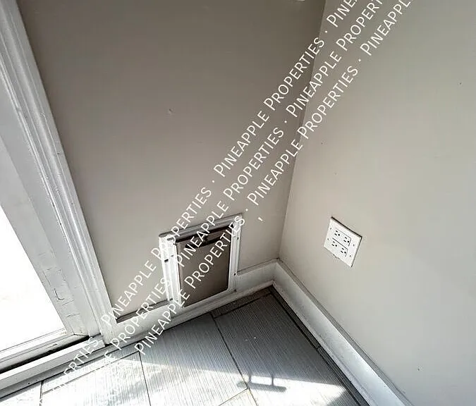 228 Miami St #A — Photo 6