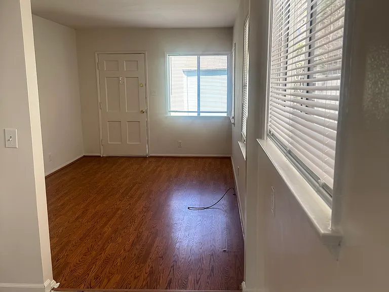3844 Bentley Ave #3844 — Photo 2