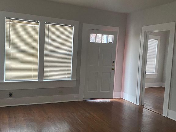 4th image of 1017 Aganier Ave #101