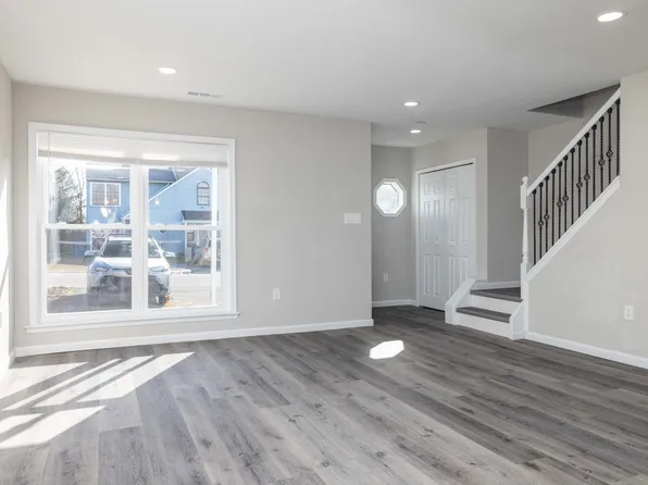 100 Germantown Ct, Newark, DE 19702