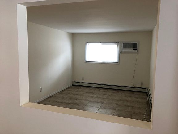 5th image of 723 E Park Ave