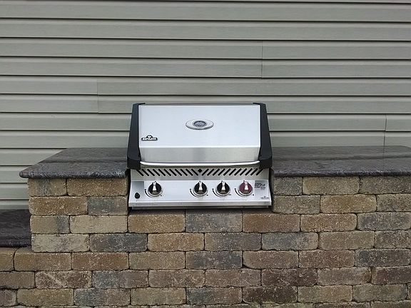 Grill with granite top