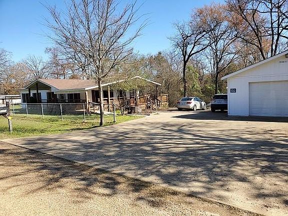 2nd image of 11100 Lakeside Ln