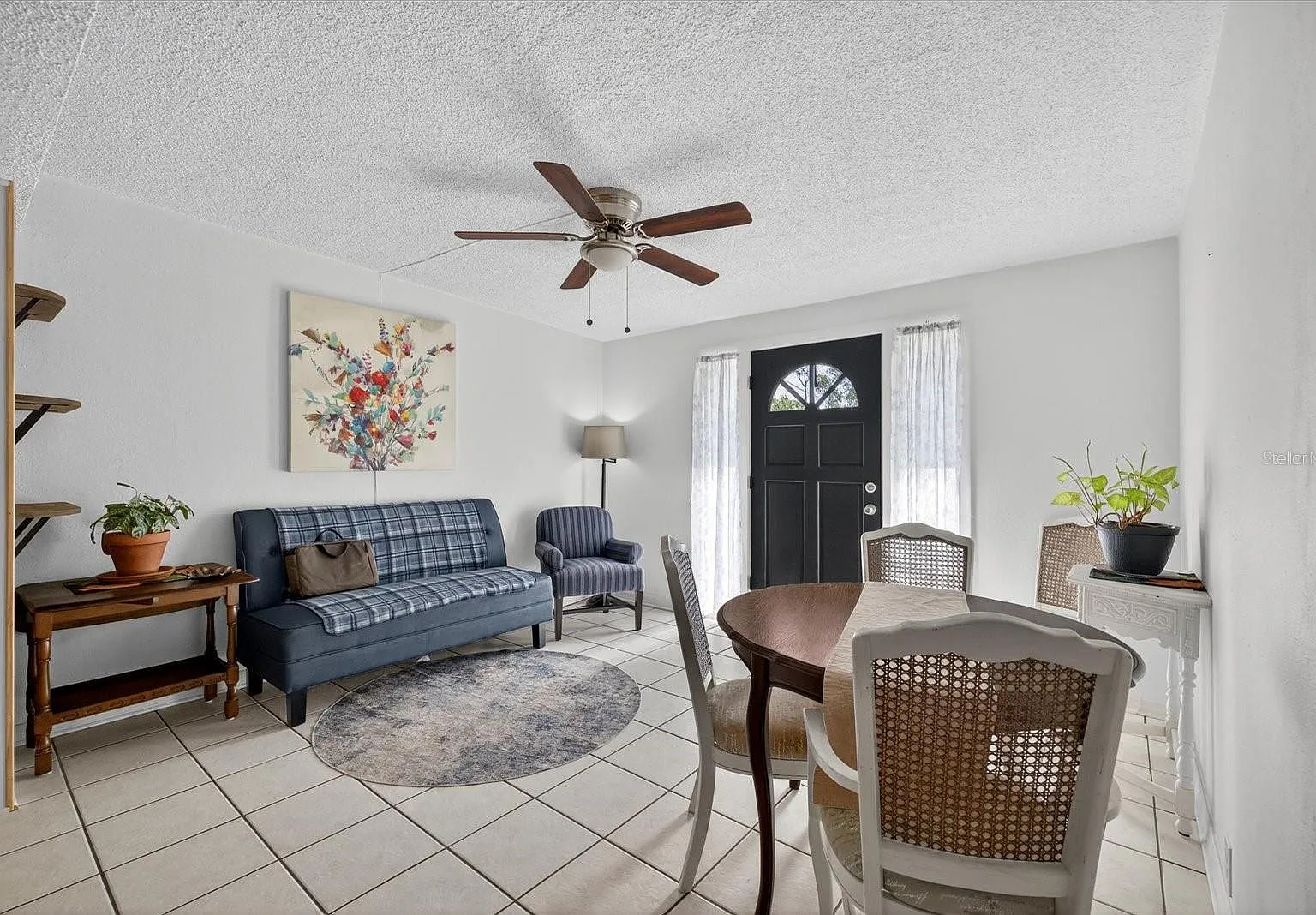 3 bed, 1256 sqft, $1,900 — Photo 4