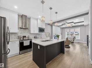 9358 Pear Line SW, Edmonton, AB T6X2V9
