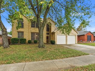 924 Rio Vista Ln, Arlington, TX 76017