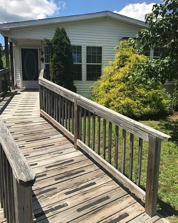 1st image of 85 Campbell Cir