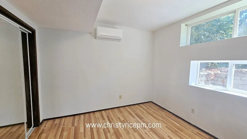 3 bed, 1.5 bath, 1340 sqft, $2,850 — Photo 4