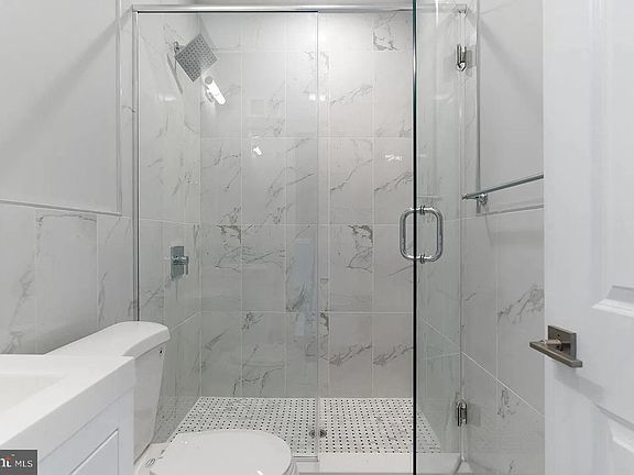 5th image of 2101 E Huntingdon St #2