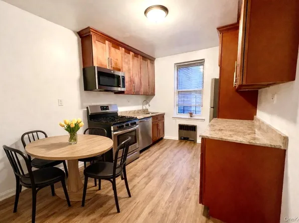 2080 Barnes Avenue #5B, Bronx, NY 10462