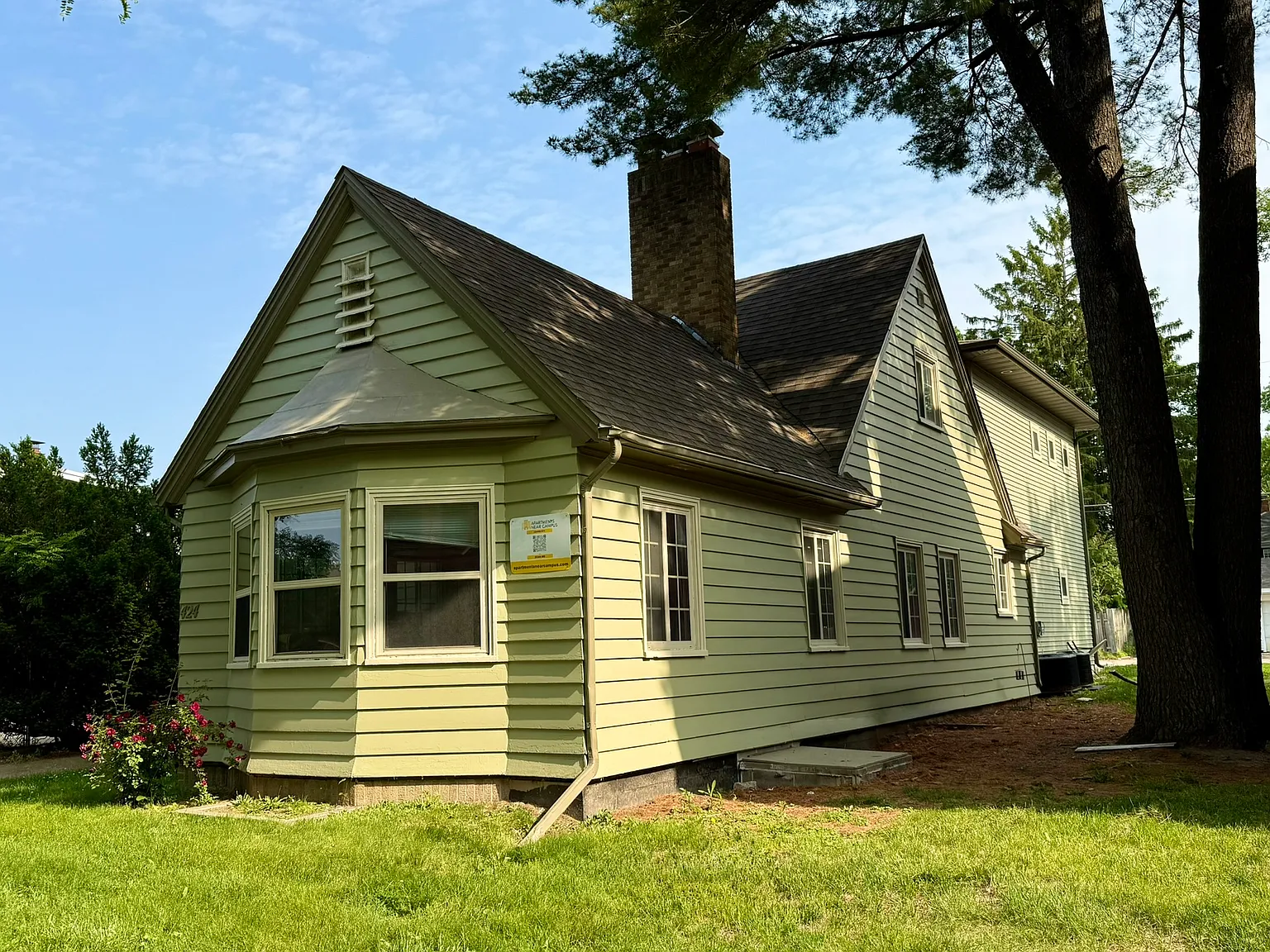 3 bed, 1498 sqft, $3,025 — Photo 1
