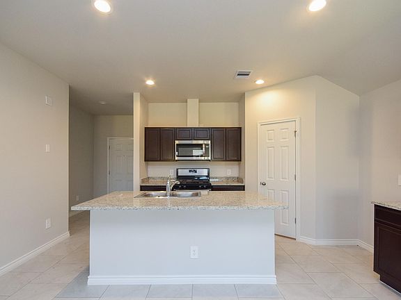 3rd image of 3929 Shiva Dr