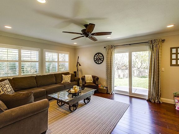 3rd image of 12194 Loire Ct