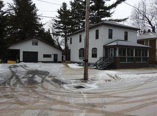 20 Cedar St, Tupper Lake, NY 12986