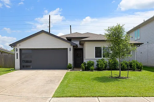 1134 Della Ln Photo 1