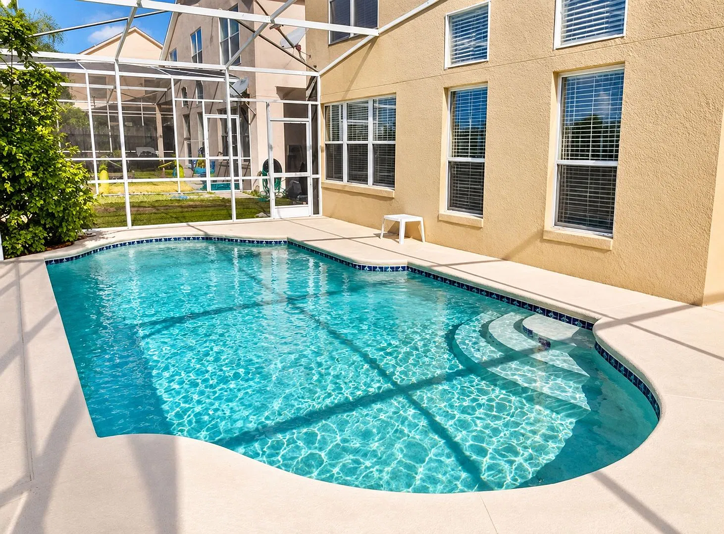 Stunning 4-Bedroom Pool Home in Davenport Spacious Two-Story Living, Modern Comfort & Your Own Pr... — Photo 3