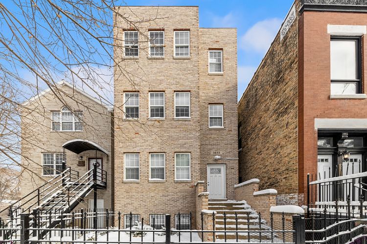 1st image of 1455 N Rockwell St APT 1