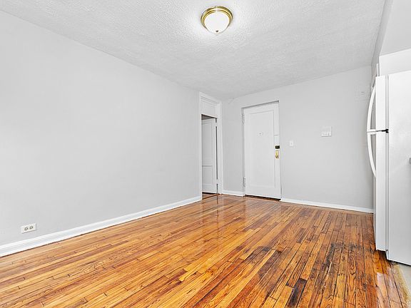 2nd image of 4316 47th St APT E57