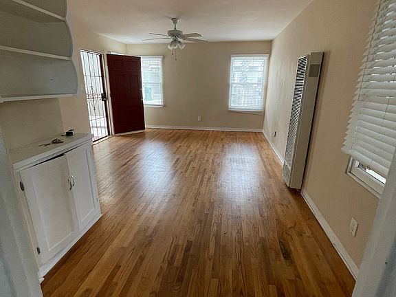 2nd image of 2135 Monroe Ave