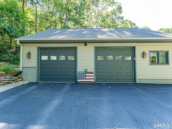 4th image of 86 Goodwin Road