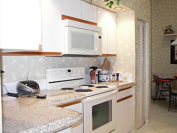 Home For Sale In Sweetwater